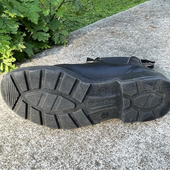 Blundstone boots size 5 - Picture 7 of 9